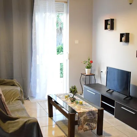 Stavros Apartament *